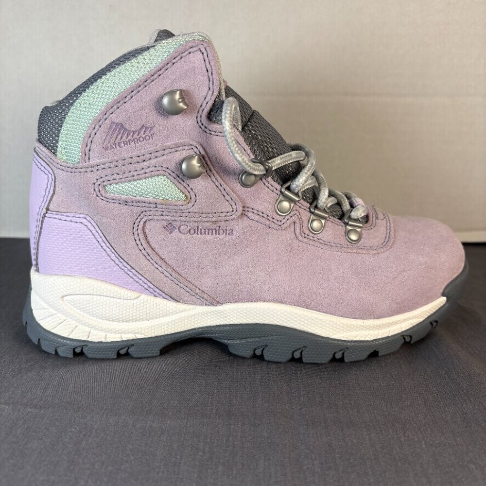 Columbia Women’s Newton Ridge Plus Waterproof Hiking Boots - Lilac Size 6.5